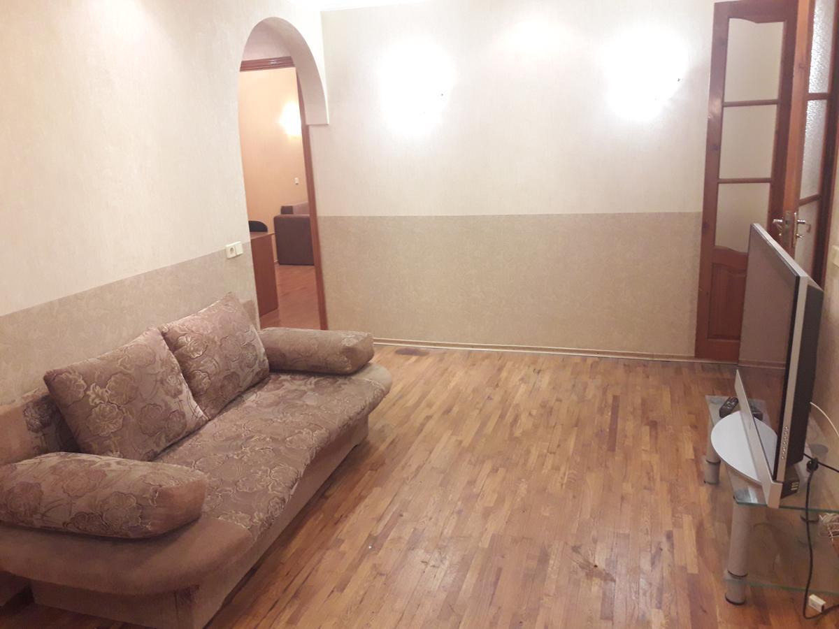 Appartment Near M. 23 Serpnya Harkov Kültér fotó